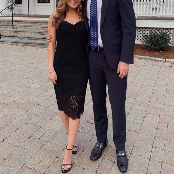 Pierre Lace Dress in Black - Picture 4 of 4